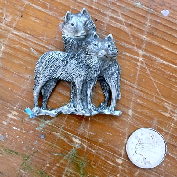 Vintage Pewter Wolf Brooch - Picture 3 of 6